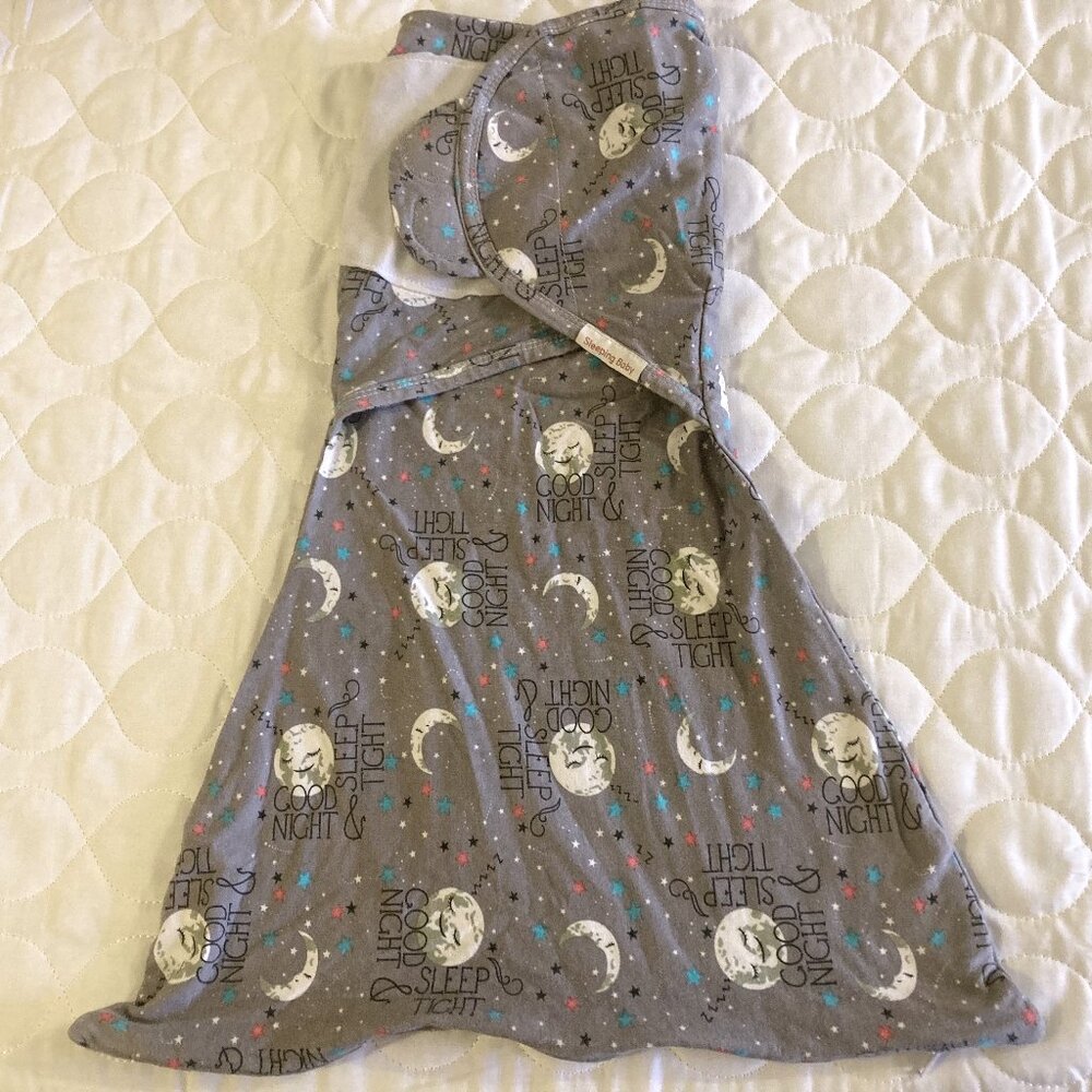 Sleeping Baby Zippy Swaddle